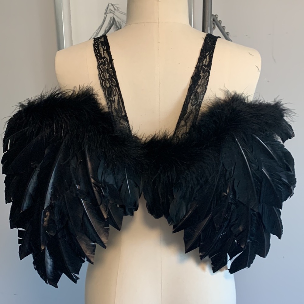 Be Wicked Wings NWT
